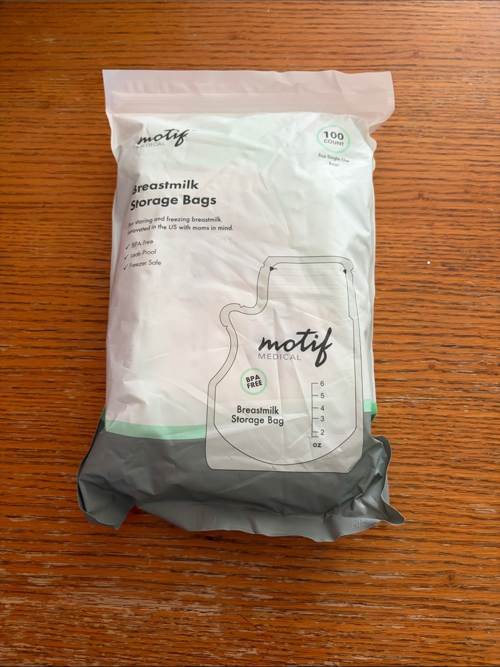 Motif Medical Breastmilk Storage Bags - White & Gray